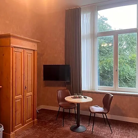 Canteklaar 2*